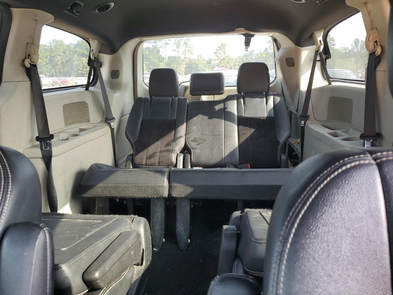 2017 Dodge Grand Caravan Sxt VIN: 2C4RDGCG8HR651326 Lot: 71668555