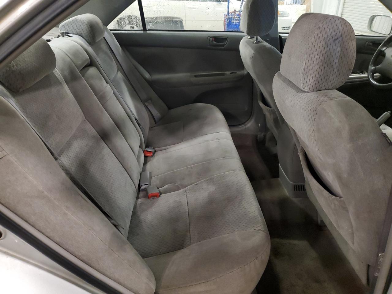 2004 Toyota Camry Le VIN: 4T1BE30K04U842943 Lot: 80728825