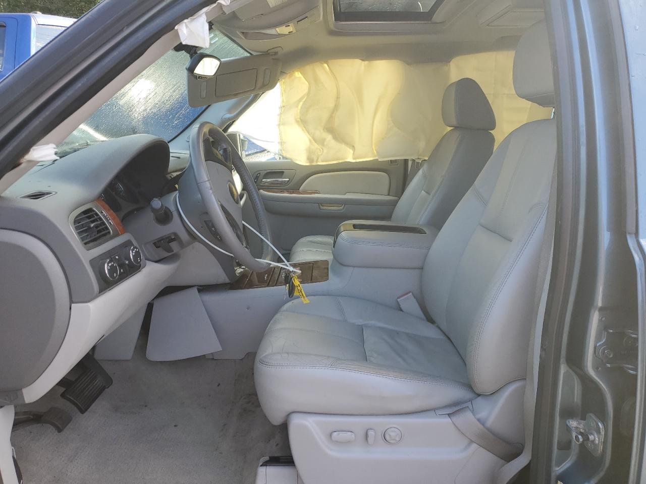 2008 Chevrolet Avalanche K1500 VIN: 3GNFK12358G107027 Lot: 72036205