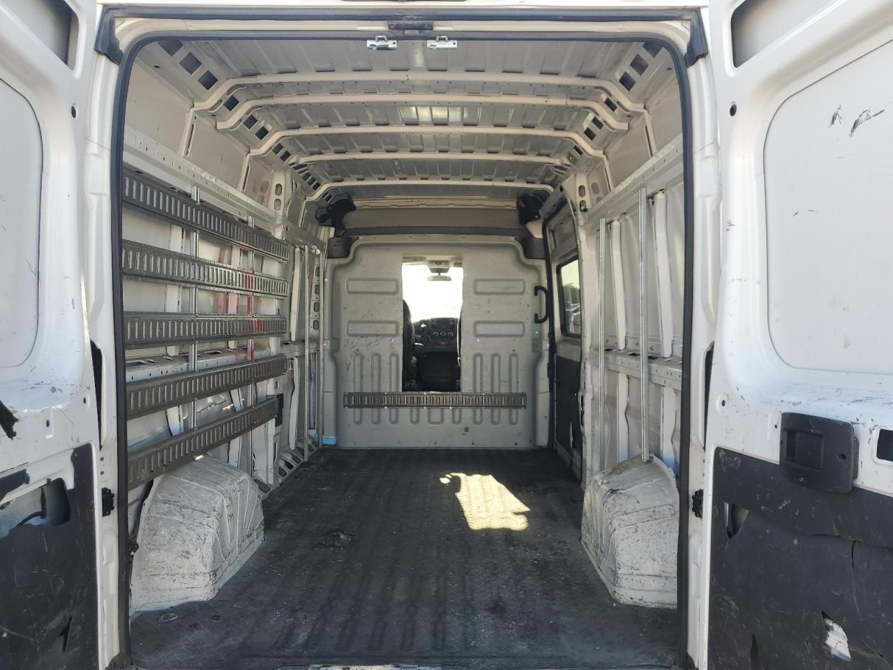 2015 Ram Promaster 2500 2500 High VIN: 3C6TRVDG2FE513393 Lot: 92333005