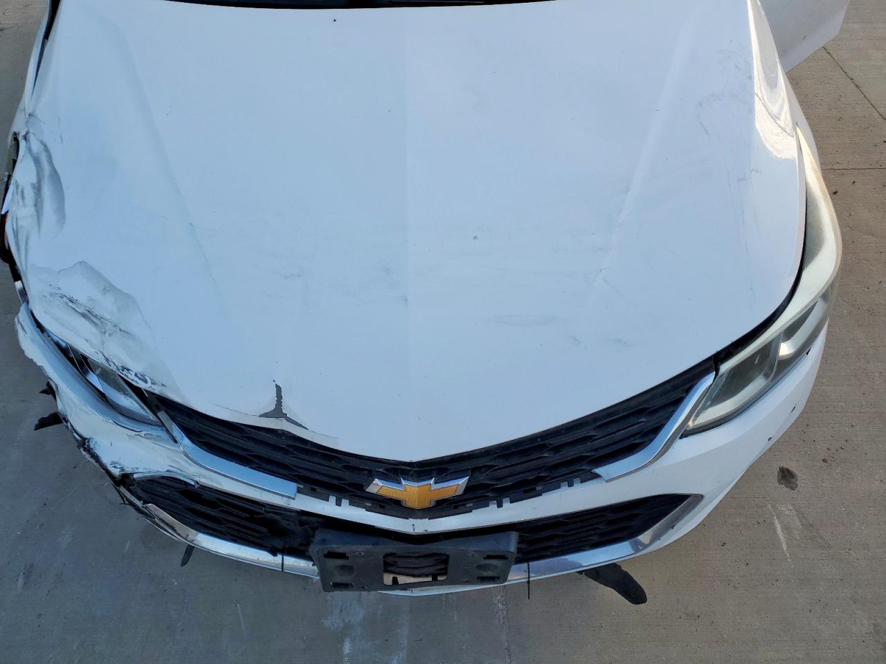 2018 Chevrolet Cruze Ls VIN: 1G1BC5SM0J7204201 Lot: 84837085