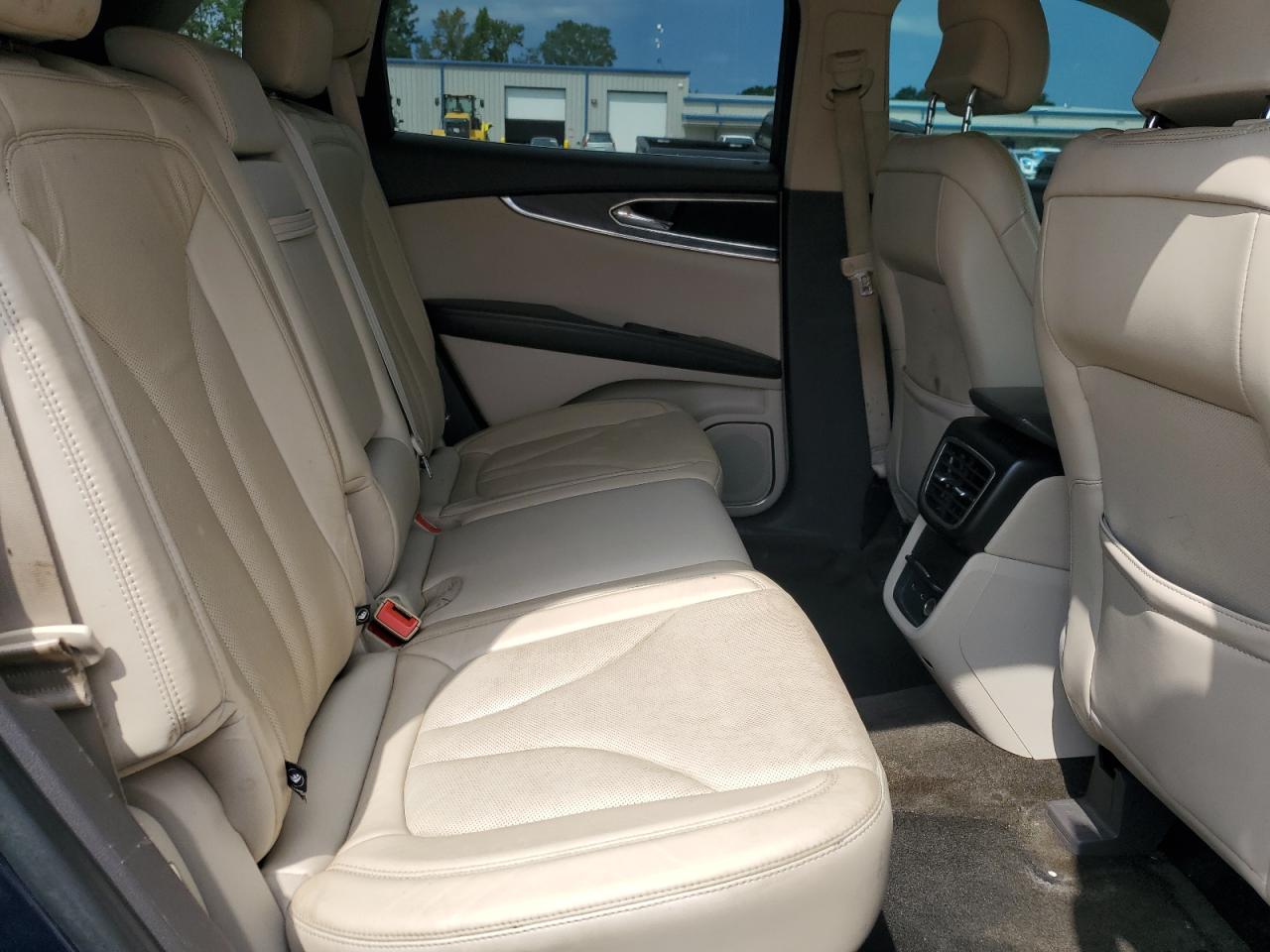 2017 Lincoln Mkx Reserve VIN: 2LMPJ6LR9HBL10747 Lot: 71106055