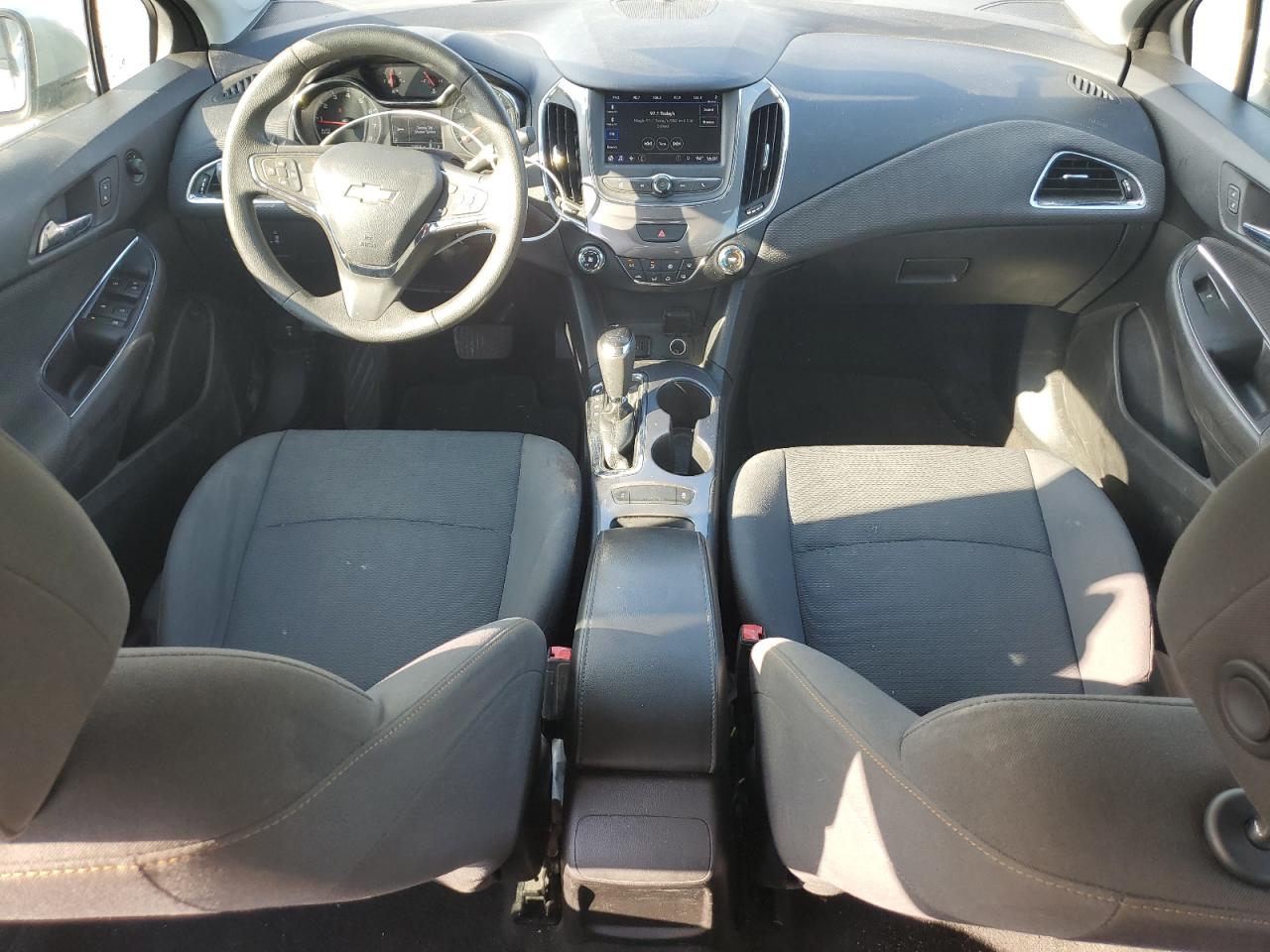 2019 Chevrolet Cruze Ls VIN: 1G1BC5SM4K7112235 Lot: 81421275