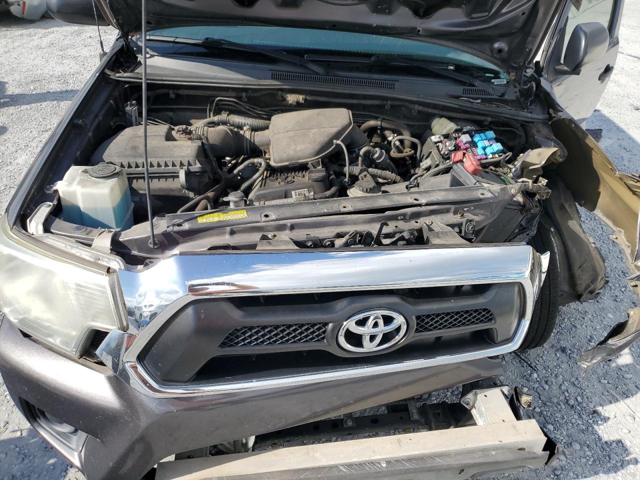 2015 Toyota Tacoma Access Cab VIN: 5TFTX4CN1FX058738 Lot: 84788105