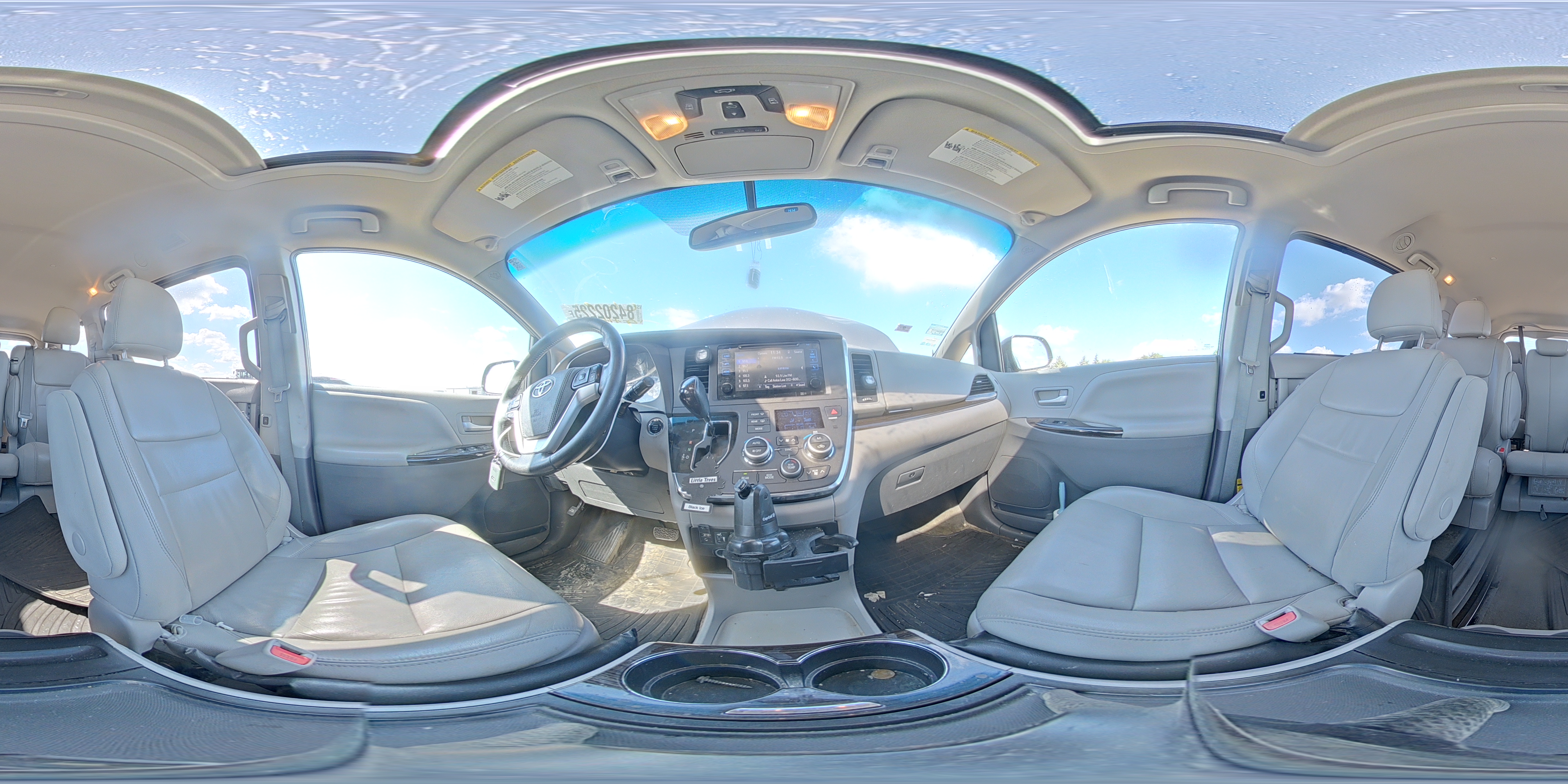 2015 Toyota Sienna Xle VIN: 5TDYK3DC6FS534791 Lot: 84202225