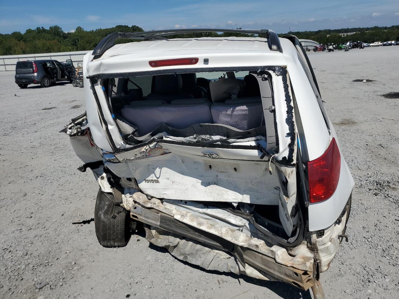 2006 Toyota Sienna Ce VIN: 5TDZA23C26S580427 Lot: 81109755