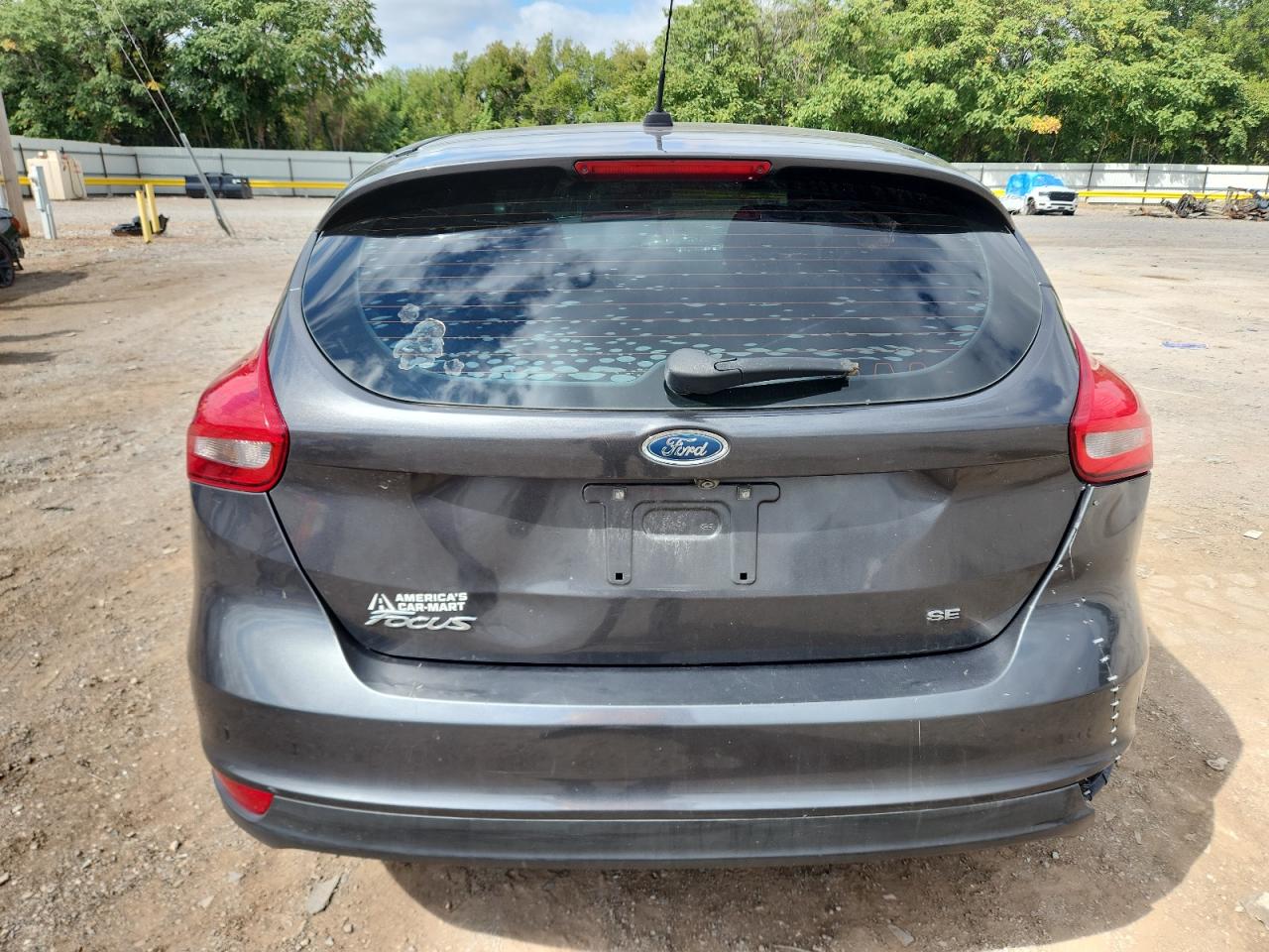 2015 Ford Focus Se VIN: 1FADP3K27FL319101 Lot: 72012315