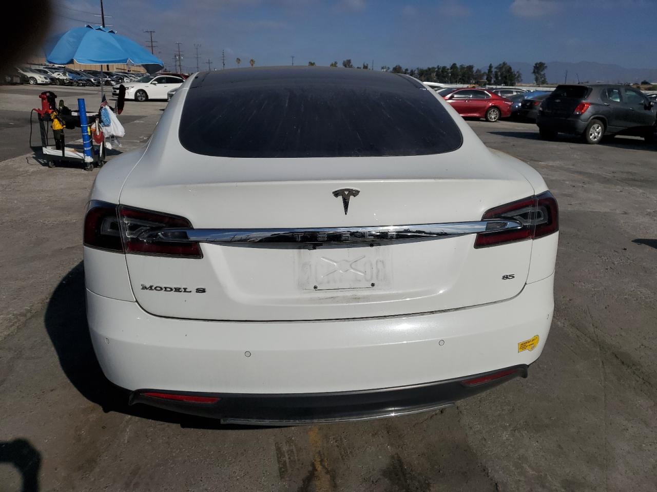 2013 Tesla Model S VIN: 5YJSA1CN6DFP27413 Lot: 70700425