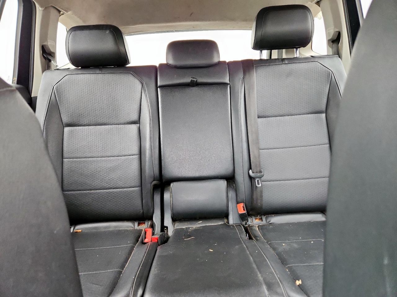 2018 Volkswagen Tiguan Se VIN: 3VV3B7AX8JM007368 Lot: 71910475