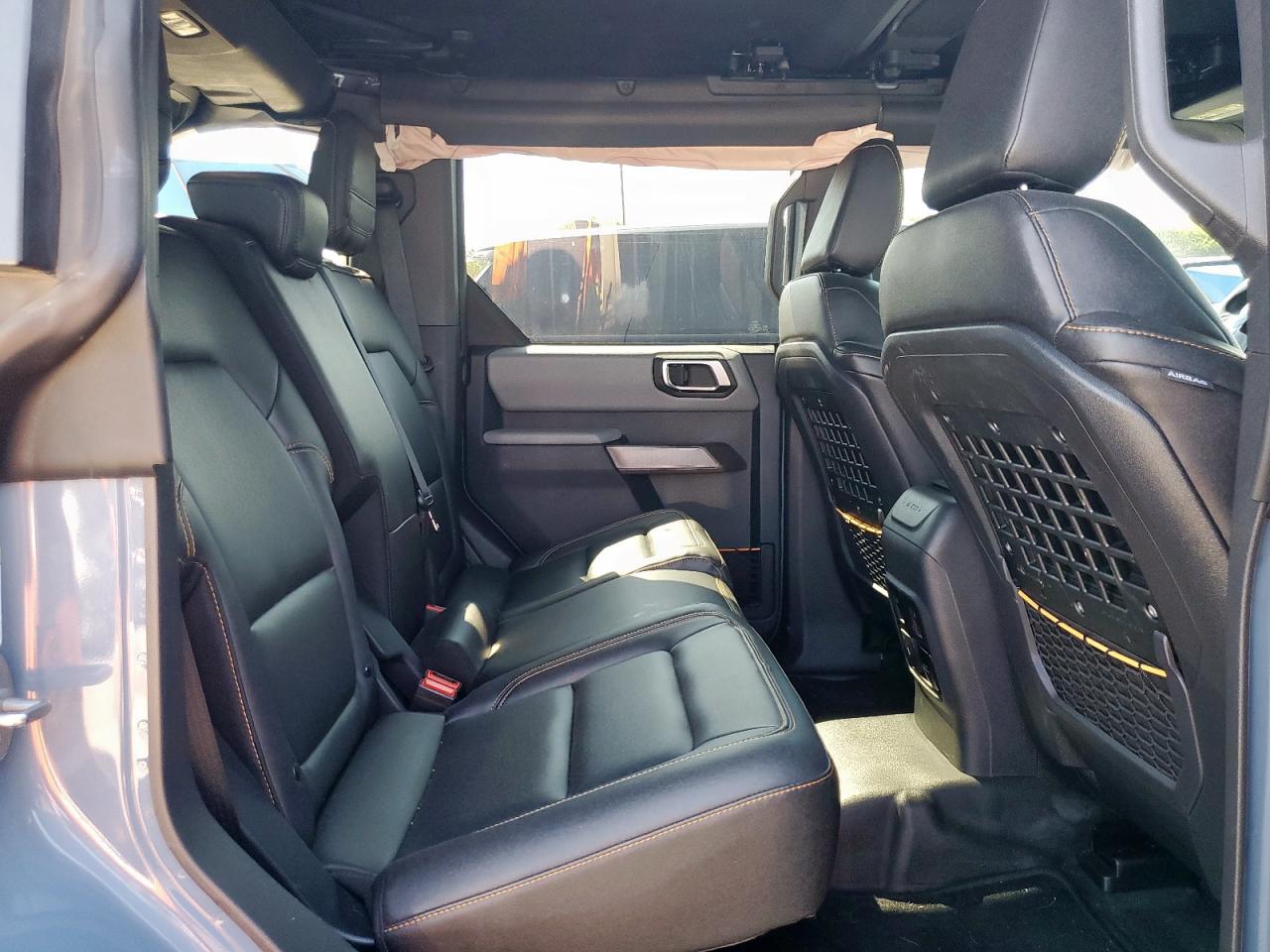 2023 Ford Bronco Base VIN: 1FMEE5DHXPLB81049 Lot: 81023315