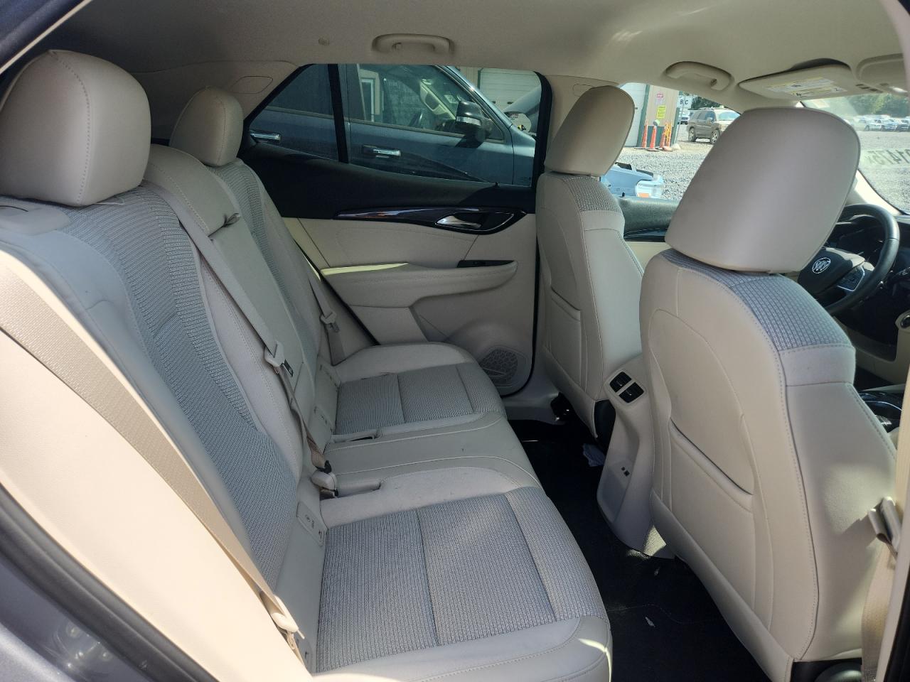 2022 Buick Envision Preferred VIN: LRBAZLR41ND128201 Lot: 80201475