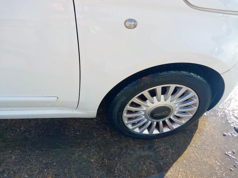 2009 FIAT 500 LOUNGE S-A 
