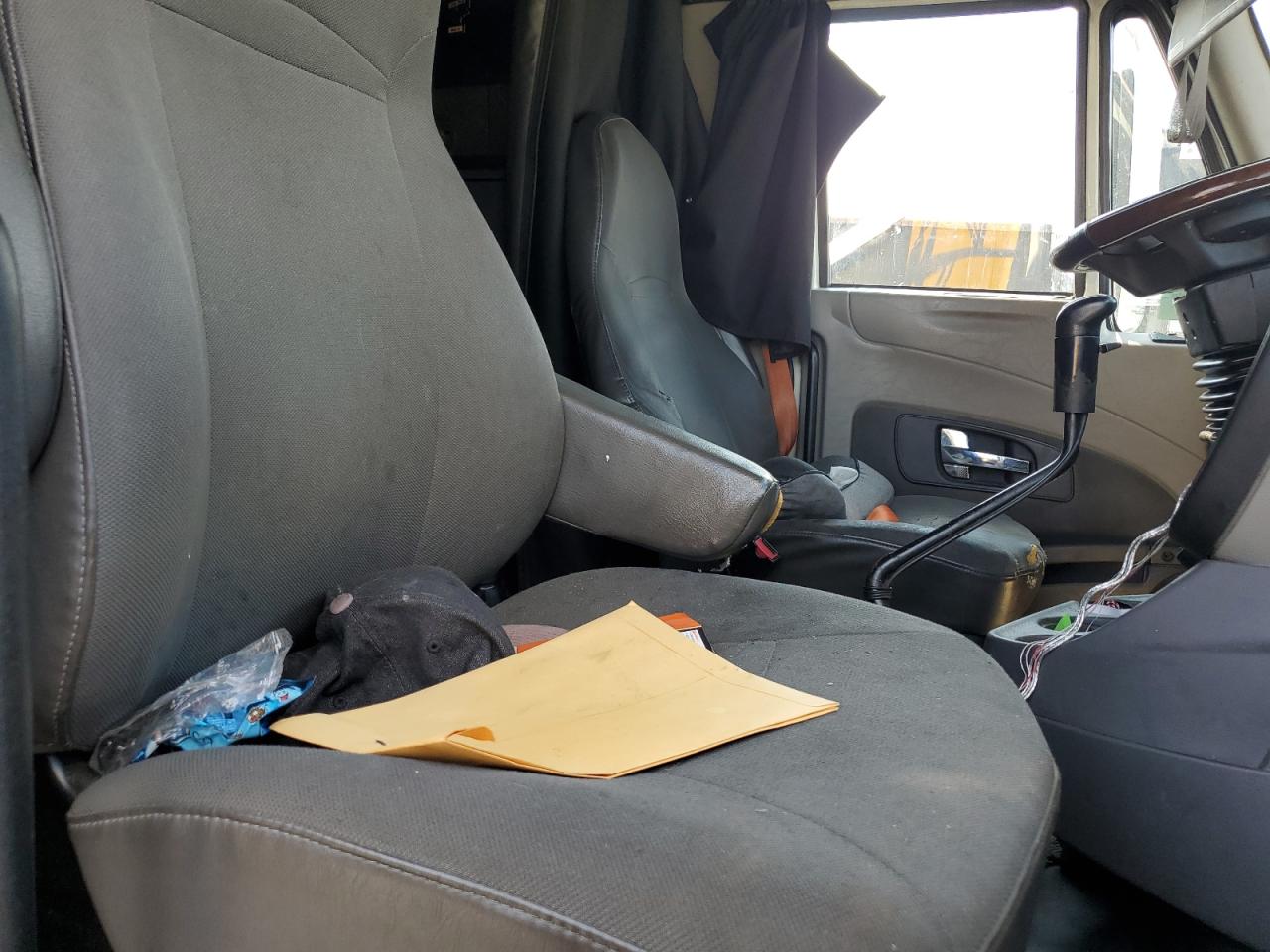 2016 International Prostar Semi Truck VIN: 3HSDJSNR5GN110830 Lot: 70861125