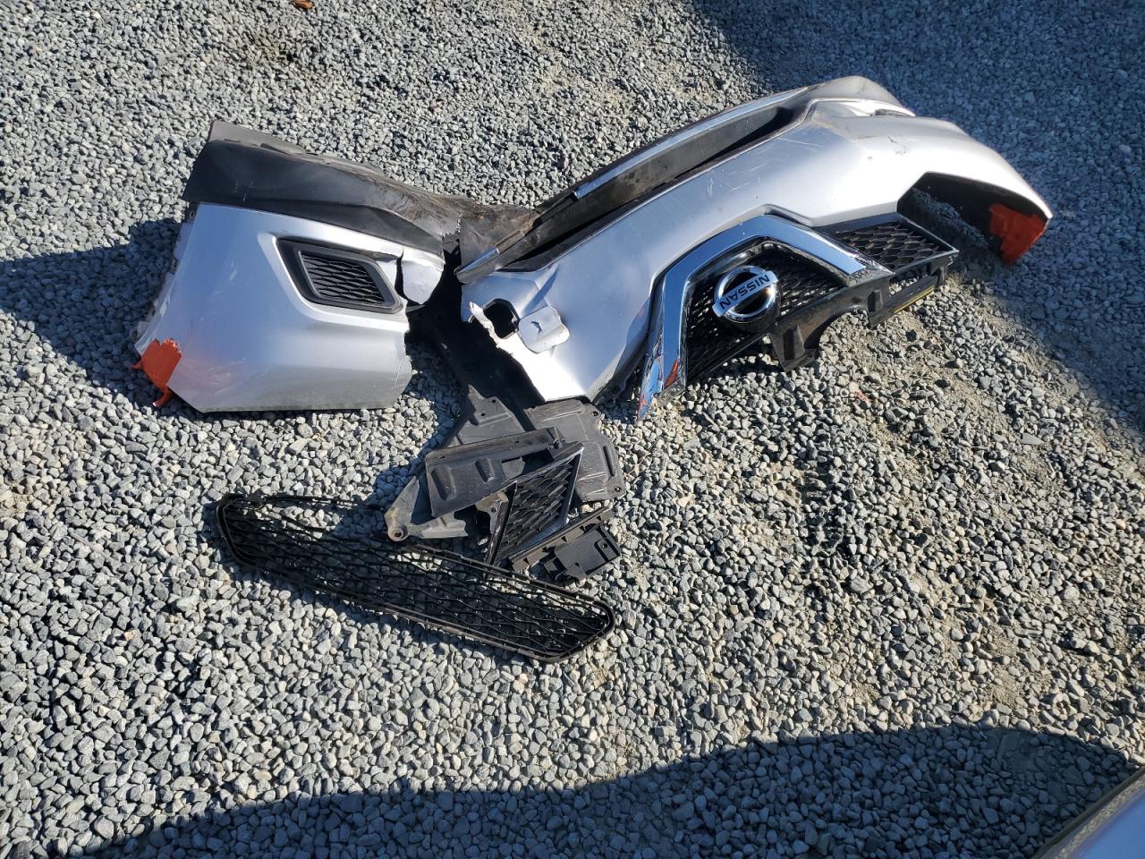 2015 Nissan Rogue S VIN: KNMAT2MT3FP584616 Lot: 80863315