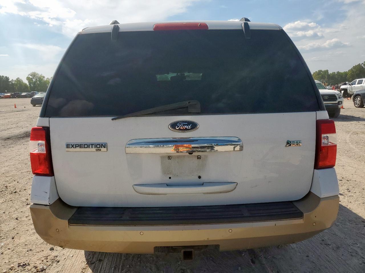 2014 Ford Expedition Xlt VIN: 1FMJU1H56EEF25228 Lot: 81508555