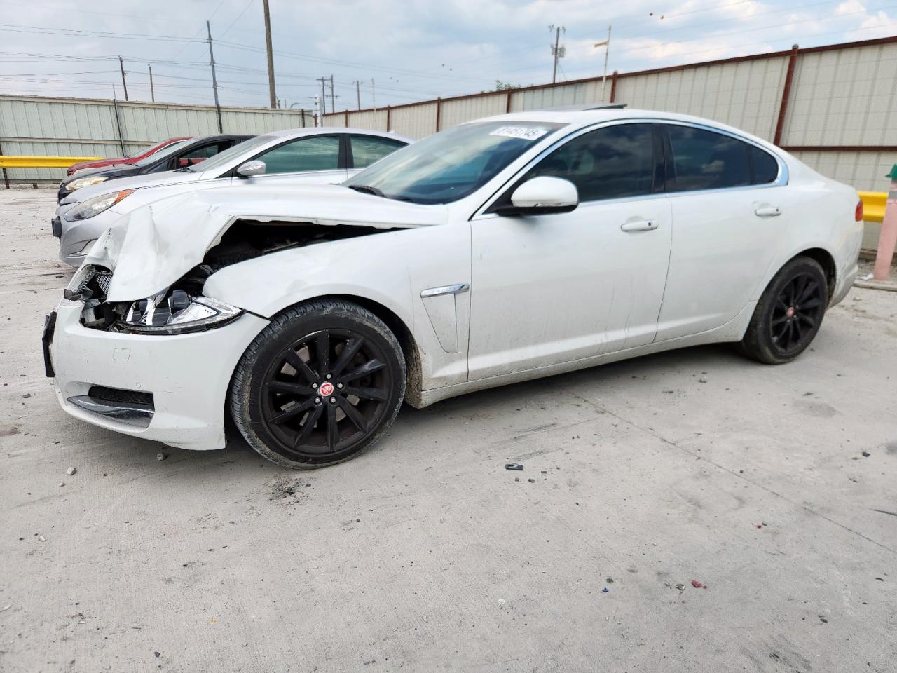 2014 Jaguar Xf