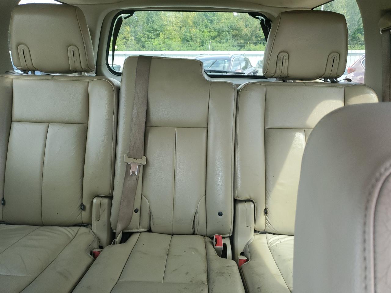 2011 Ford Expedition Xlt VIN: 1FMJU1H59BEF28720 Lot: 71492175