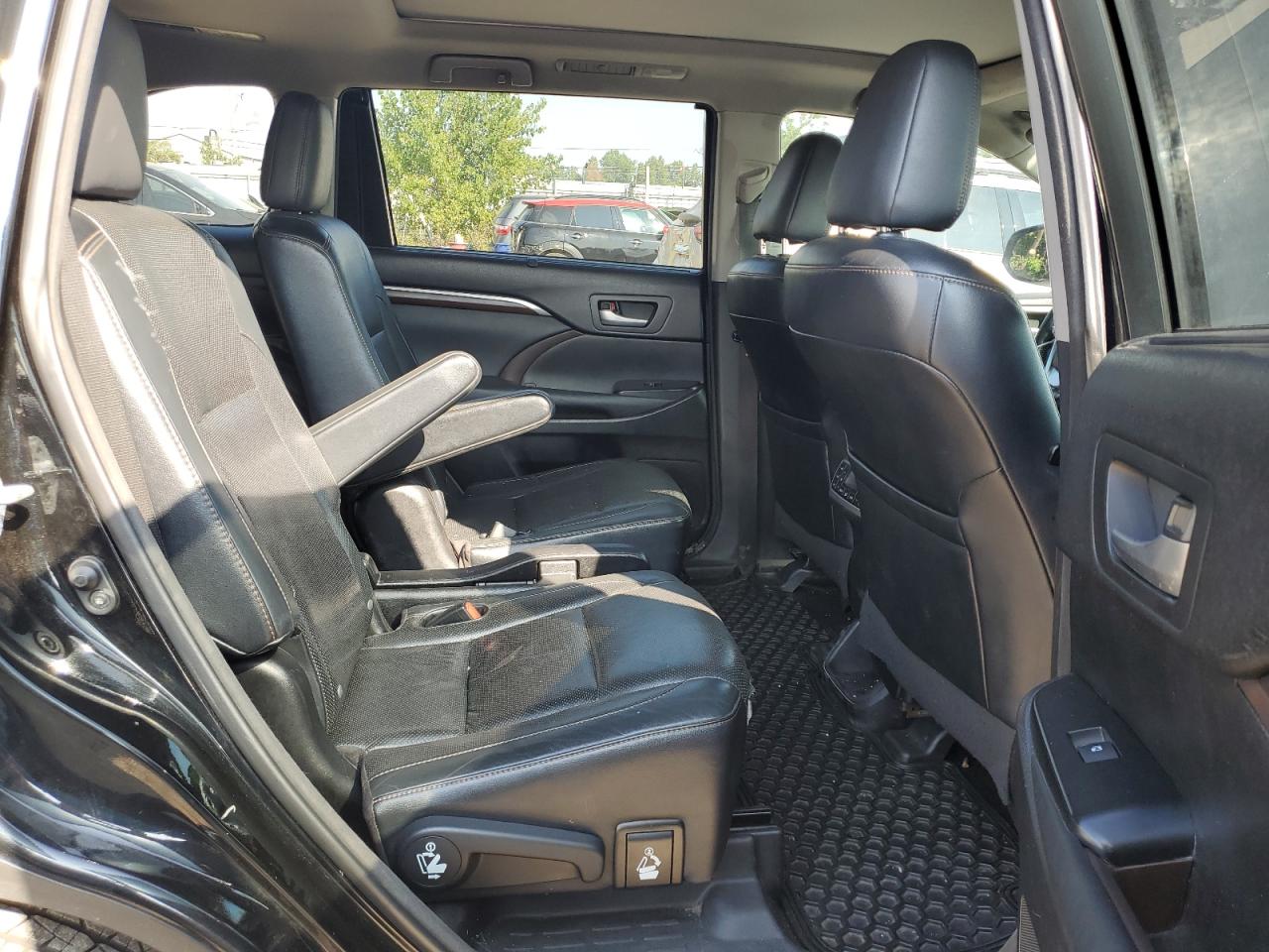 2015 Toyota Highlander Limited VIN: 5TDDKRFHXFS151768 Lot: 80718995