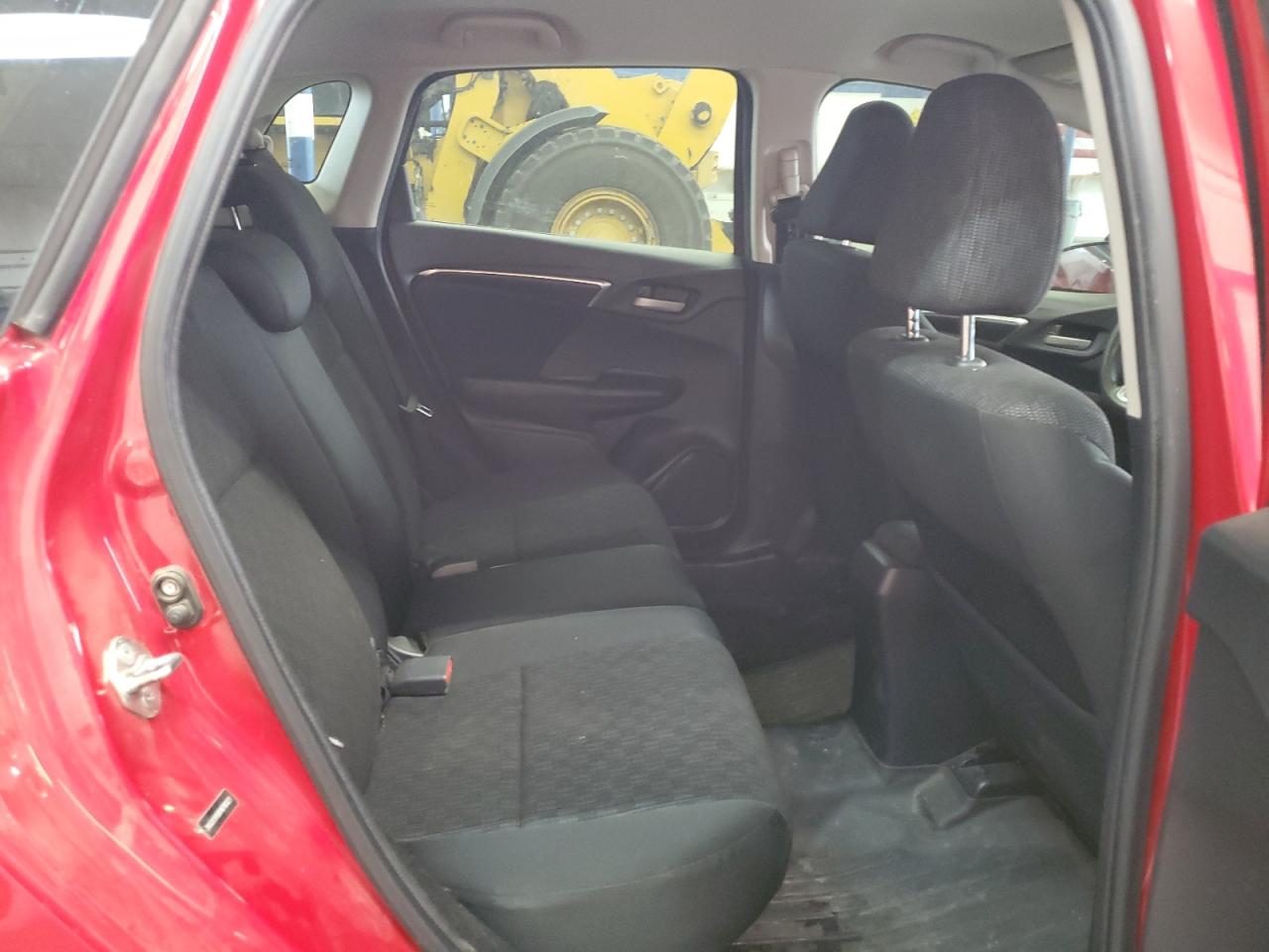 2015 Honda Fit Lx VIN: 3HGGK5H58FM780021 Lot: 81908325