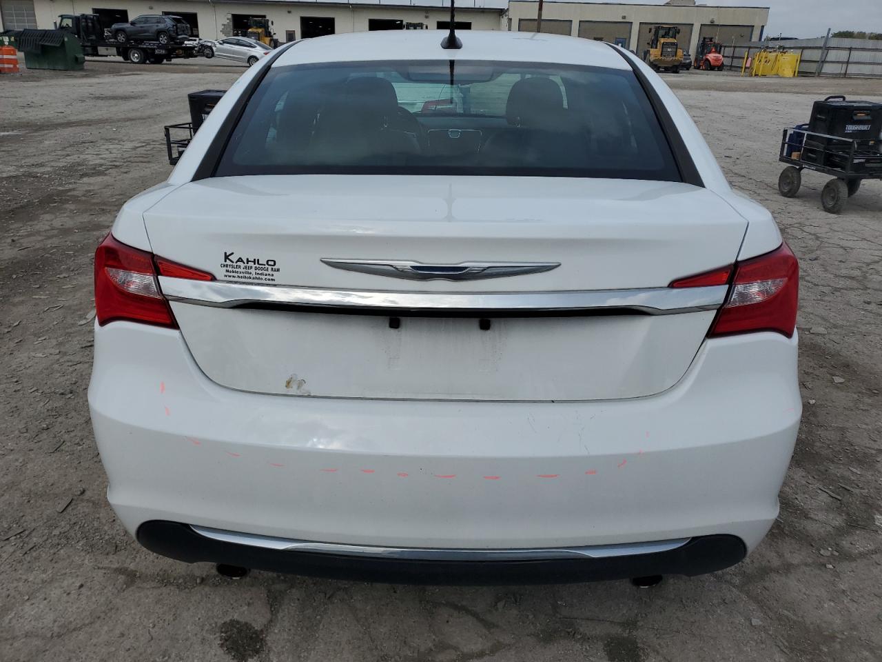 2013 Chrysler 200 Limited VIN: 1C3CCBCG7DN598237 Lot: 81723375