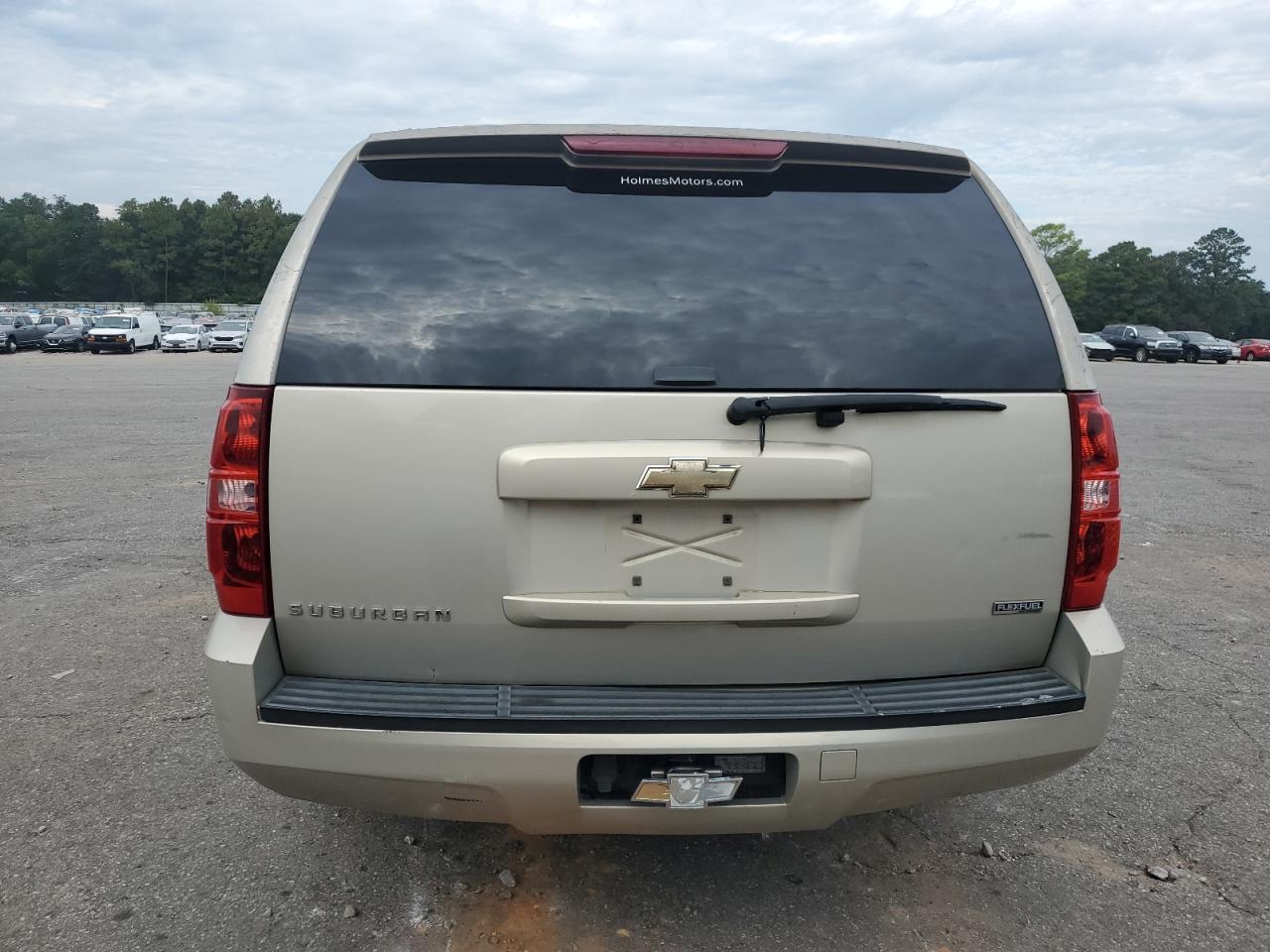 2007 Chevrolet Suburban C1500 VIN: 1GNFC16027J289845 Lot: 81099795