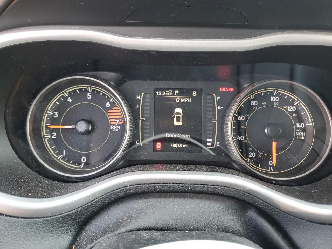 2018 Jeep Cherokee Latitude Plus VIN: 1C4PJLLB6JD534057 Lot: 70677125