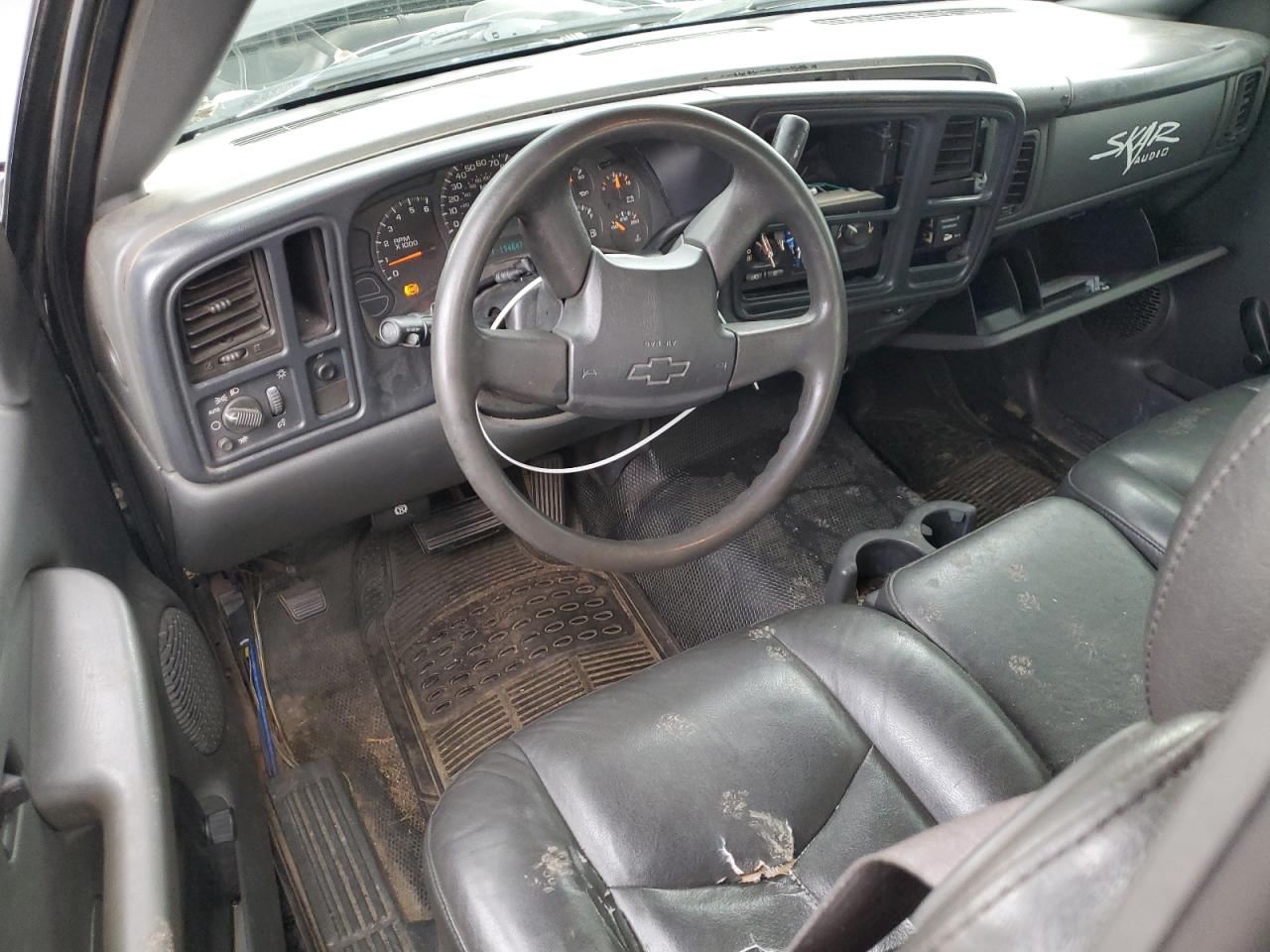 2004 Chevrolet Silverado C1500 VIN: 2GCEC19T241350840 Lot: 83781905