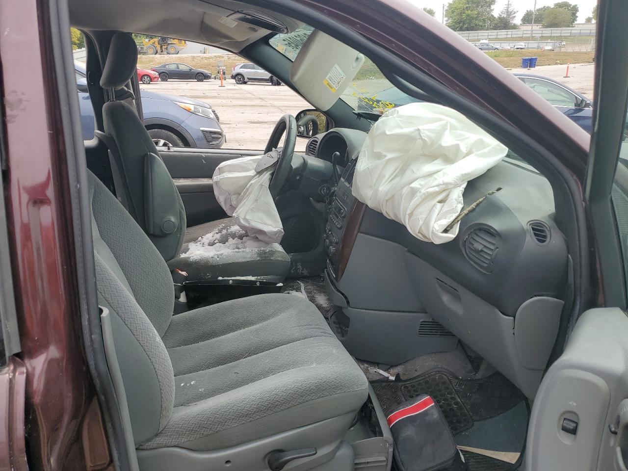 2004 Chrysler Town-Count VIN: 2C4GP44R74R507807 Lot: 71264045