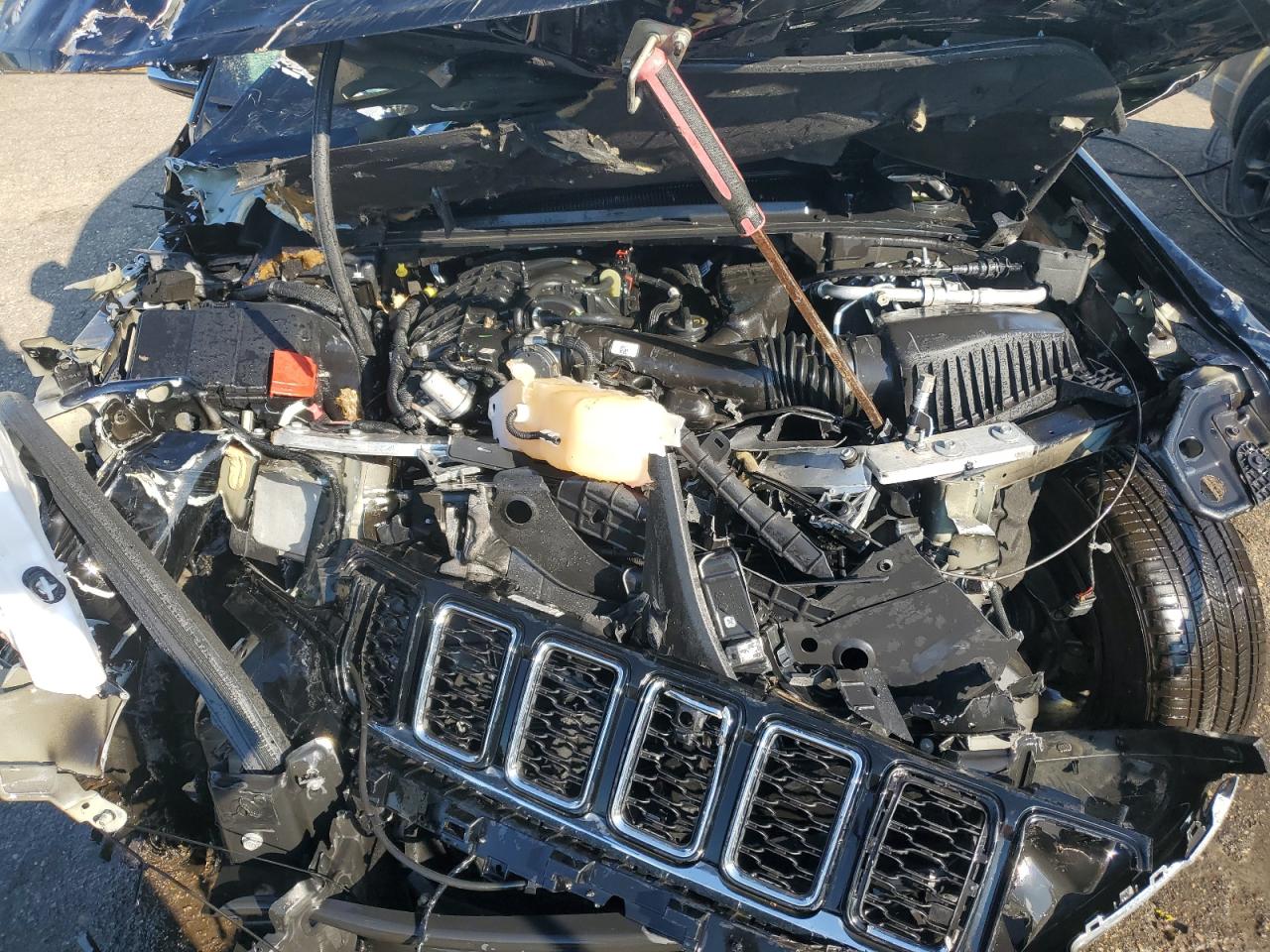 2024 Jeep Grand Cherokee L Limited VIN: 1C4RJKBG9R8542609 Lot: 71413585