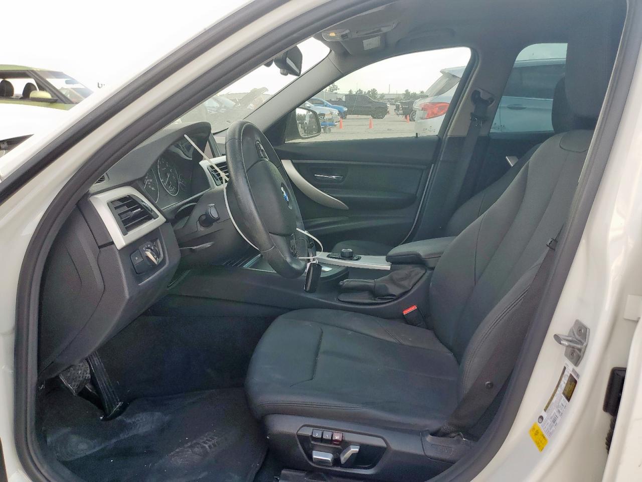 2018 BMW 320 I VIN: WBA8E1G58JNU89244 Lot: 81389415