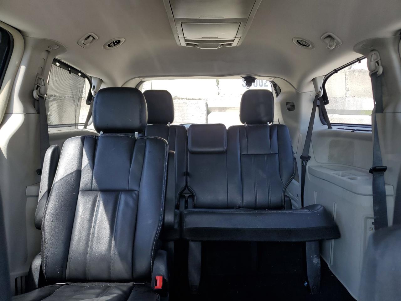 2015 Chrysler Town & Country Touring VIN: 2C4RC1BG9FR596271 Lot: 84725835