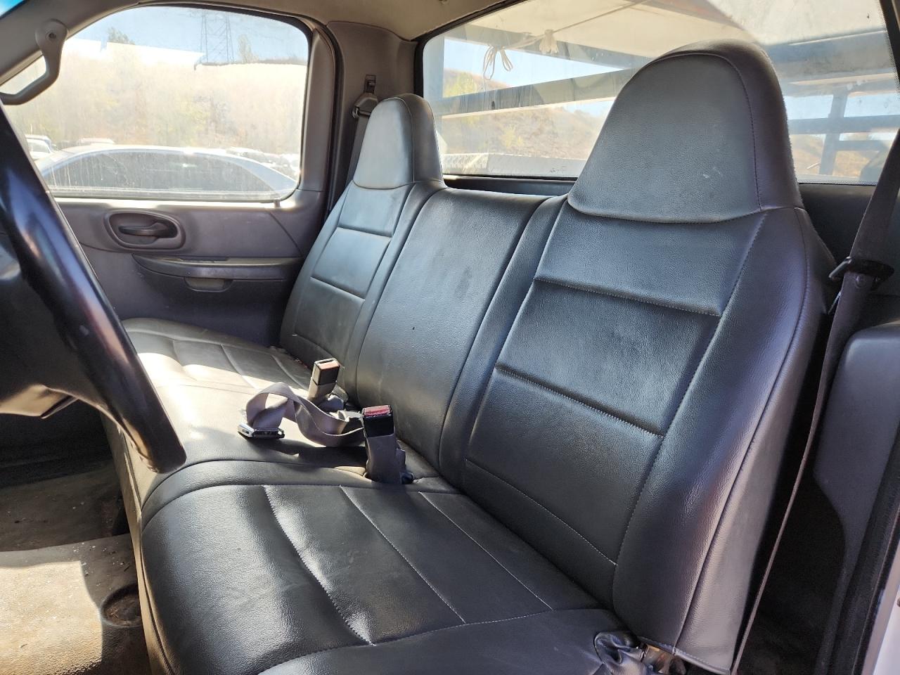 2001 Ford F150 VIN: 1FTPF18L91NA90464 Lot: 84585945
