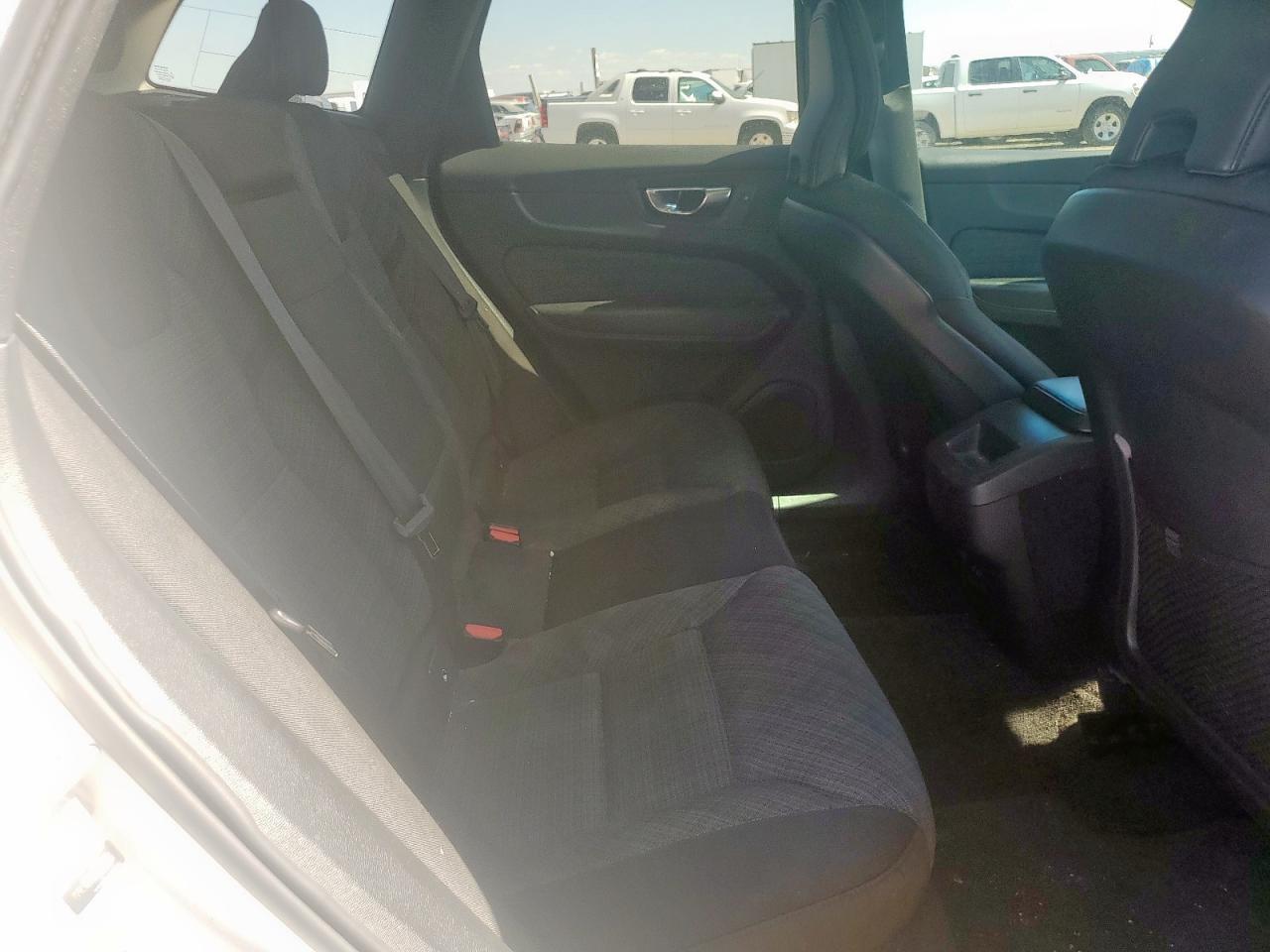 2022 Volvo Xc60 B5 Momentum VIN: YV4L12DK4N1005265 Lot: 83972645