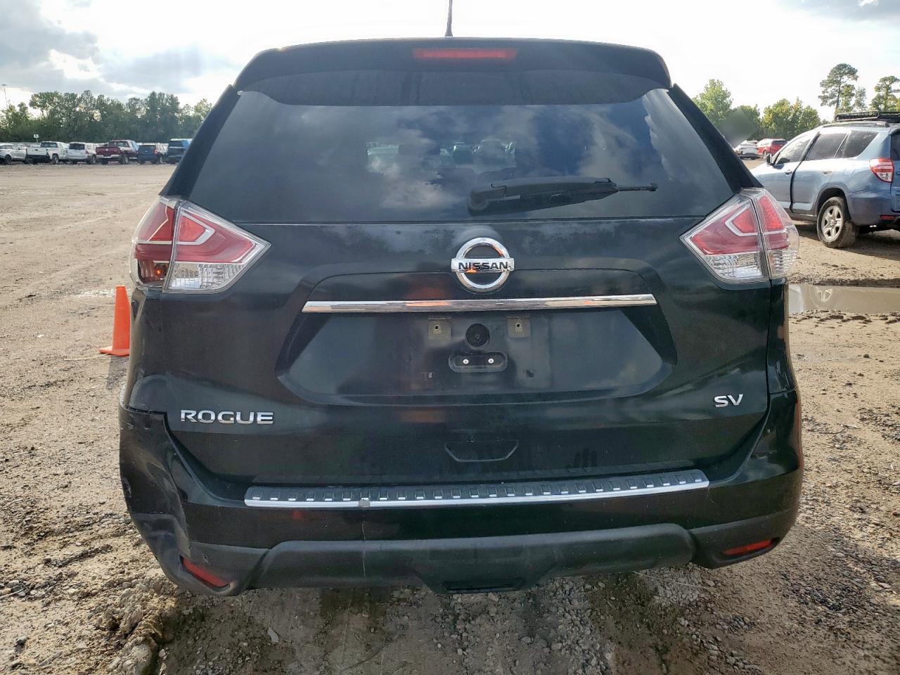2015 Nissan Rogue S VIN: KNMAT2MT1FP578619 Lot: 81820255