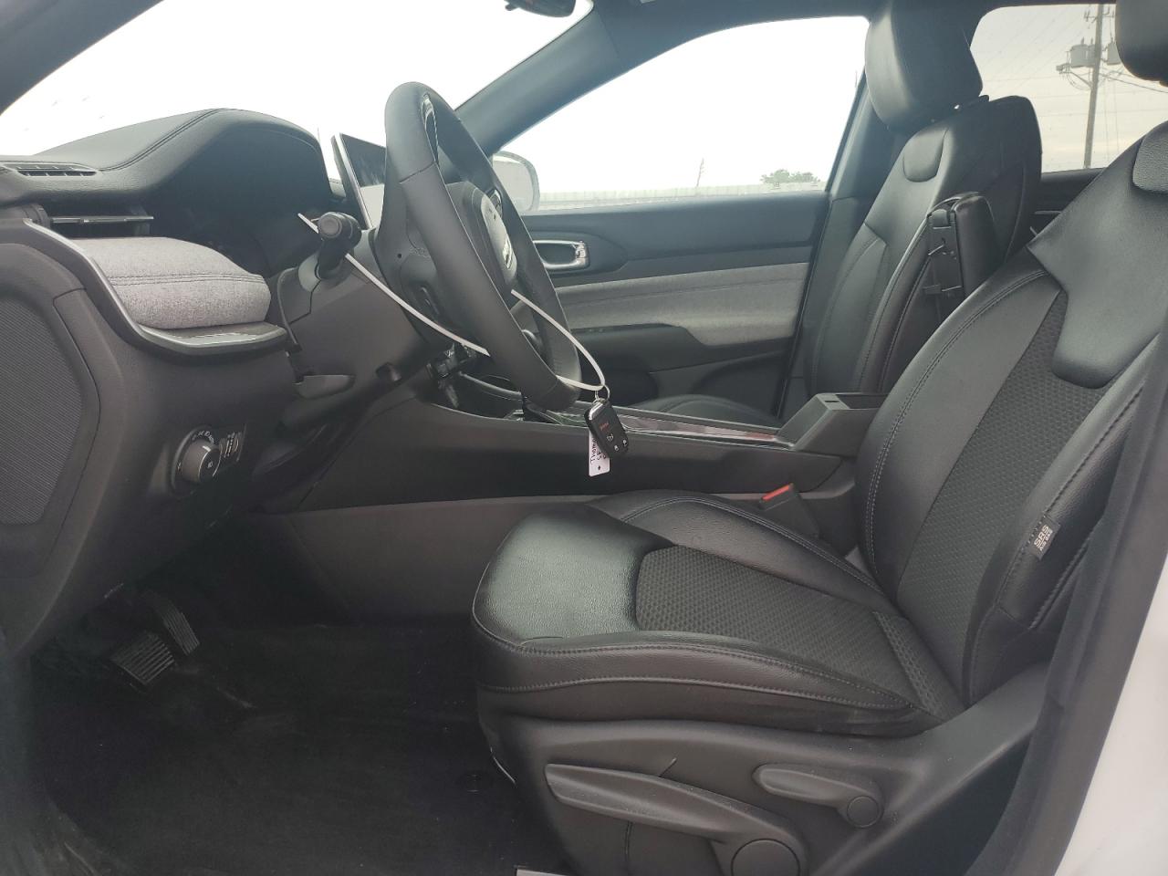 2024 Jeep Compass Latitude VIN: 3C4NJDBN7RT117996 Lot: 84367645
