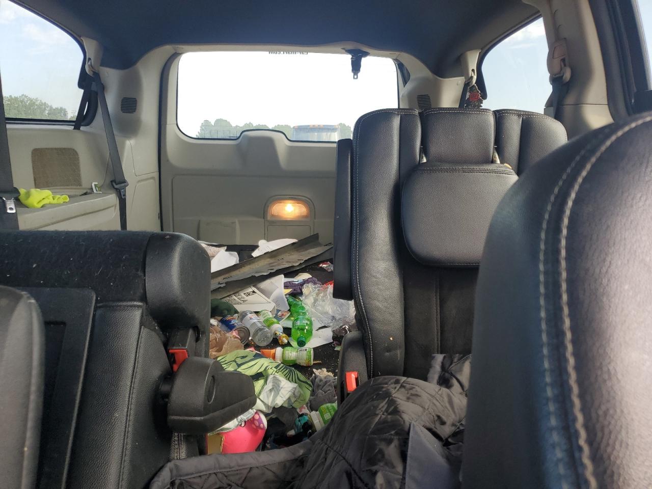 2017 Dodge Grand Caravan Sxt VIN: 2C4RDGCG0HR677483 Lot: 71184695