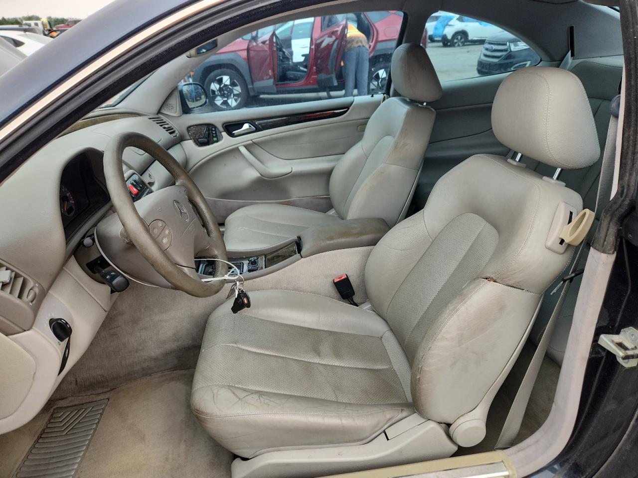 2000 Mercedes-Benz Clk 430 VIN: WDBLJ70G3YF154158 Lot: 81577365