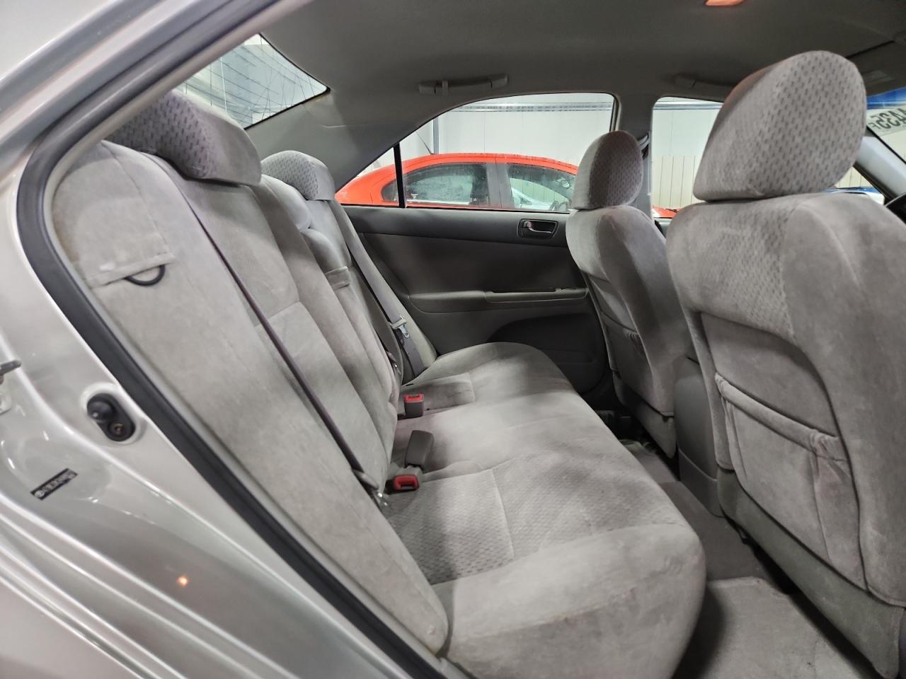 2004 Toyota Camry Le VIN: 4T1BE32K34U899327 Lot: 80484435