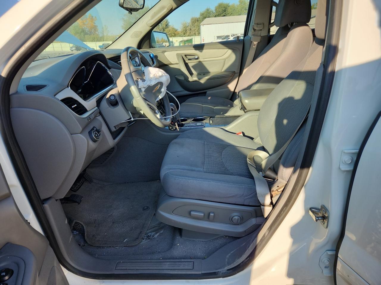 2015 Chevrolet Traverse Lt VIN: 1GNKVGKDXFJ213227 Lot: 81091875