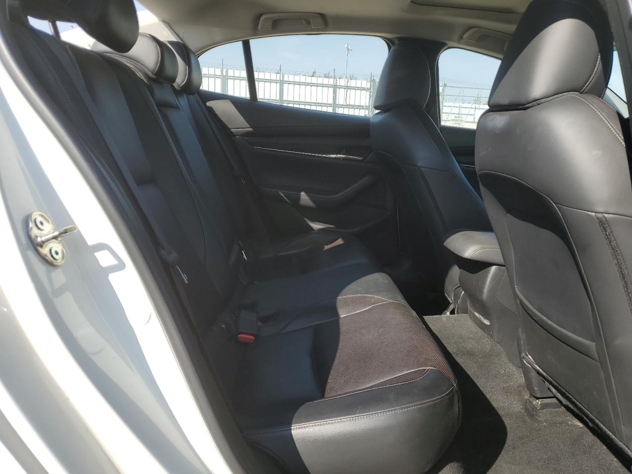 2019 Mazda 3 Preferred VIN: JM1BPBDM8K1116251 Lot: 80924795