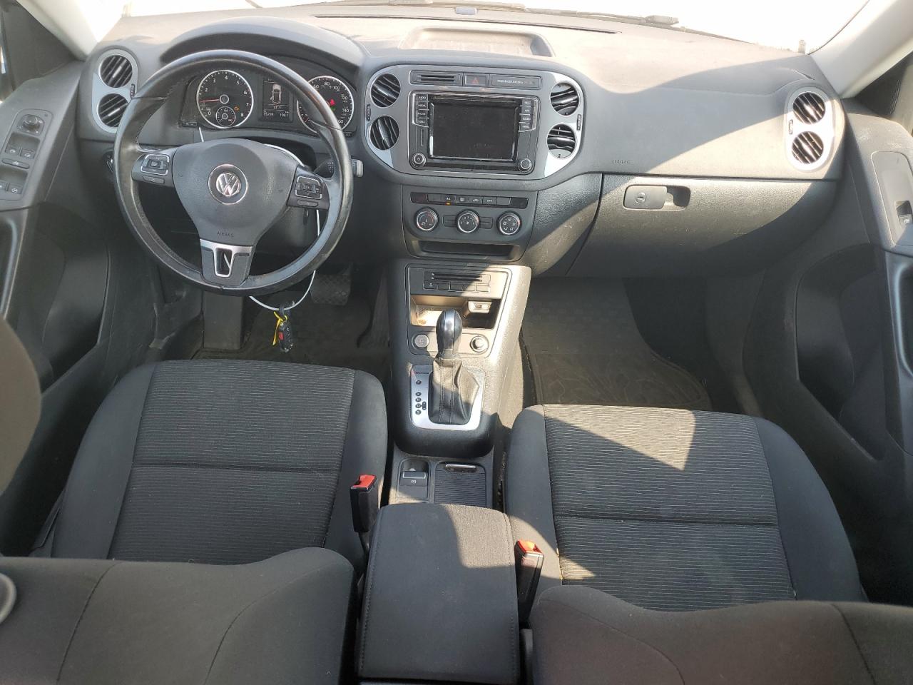 2017 Volkswagen Tiguan S VIN: WVGBV7AX2HK051719 Lot: 70875085