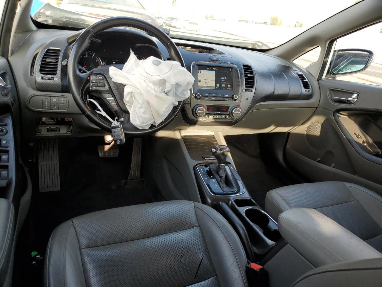 2017 Kia Forte Ex VIN: 3KPFN4A86HE005729 Lot: 80221125