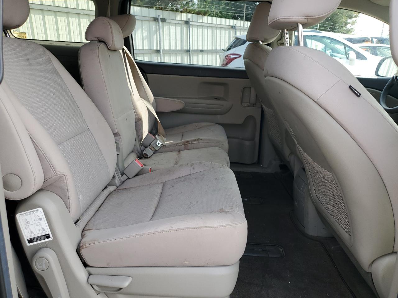 2021 Kia Sedona Lx VIN: KNDMB5C19M6662496 Lot: 83805825