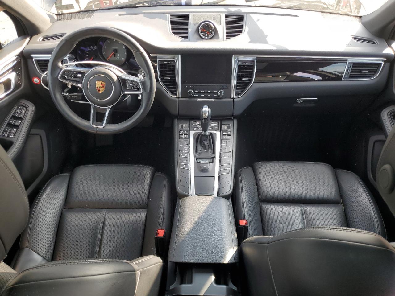 2018 Porsche Macan S VIN: WP1AB2A5XJLB34758 Lot: 83777575