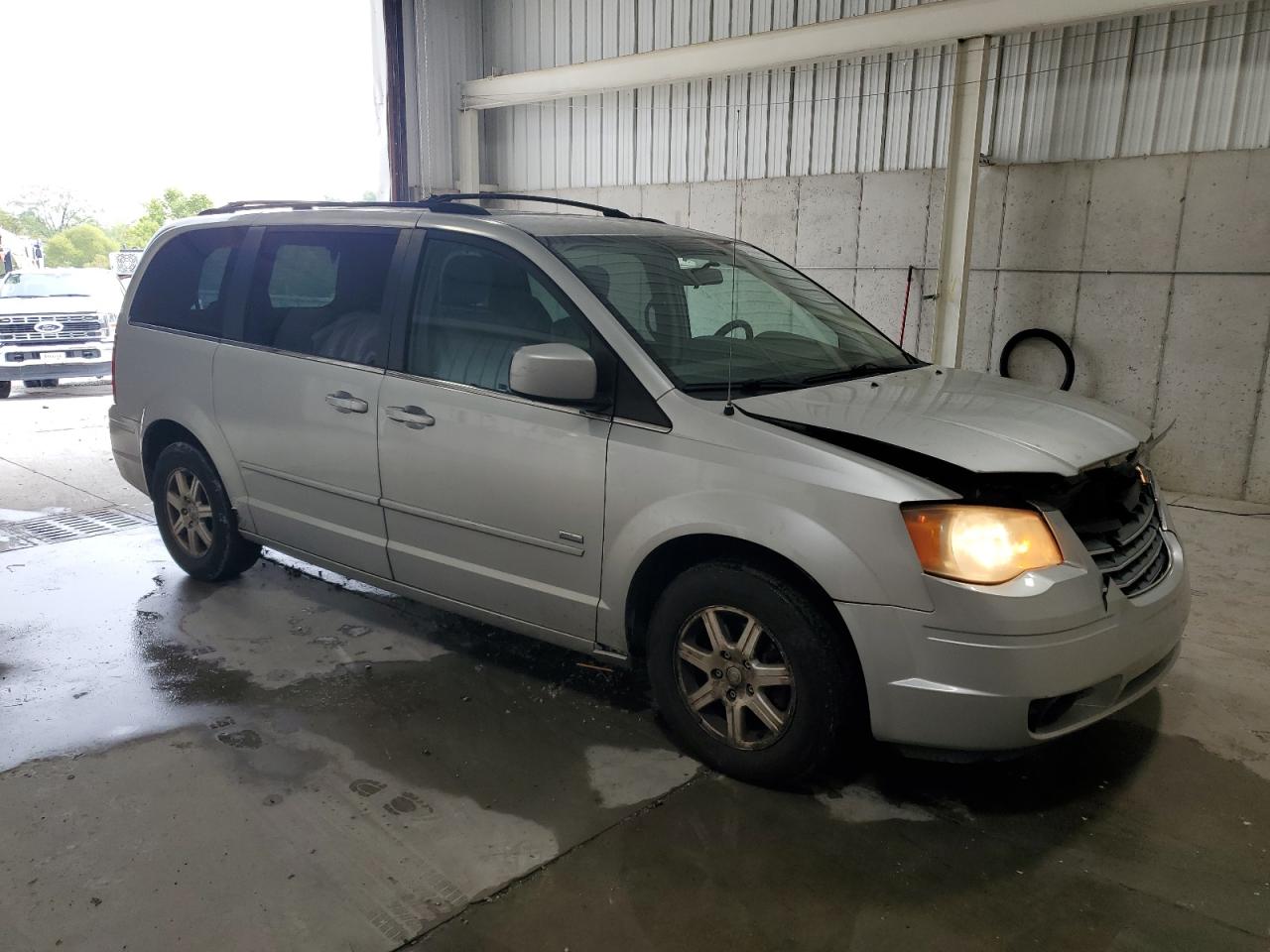 2008 Chrysler Town & Country Touring VIN: 2A8HR54P78R834175 Lot: 81636385