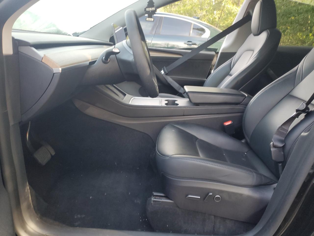 2023 Tesla Model Y VIN: LRWYGDEE3PC105227 Lot: 70268995