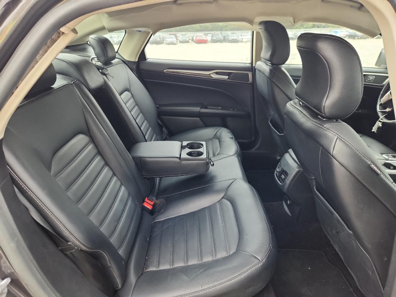 2017 Ford Fusion Se VIN: 3FA6P0HD1HR328557 Lot: 81396935