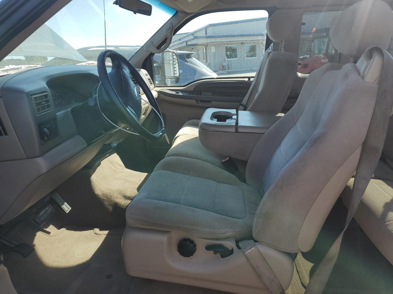 2002 Ford F250 Super Duty VIN: 1FTNX21S12ED55875 Lot: 81812345