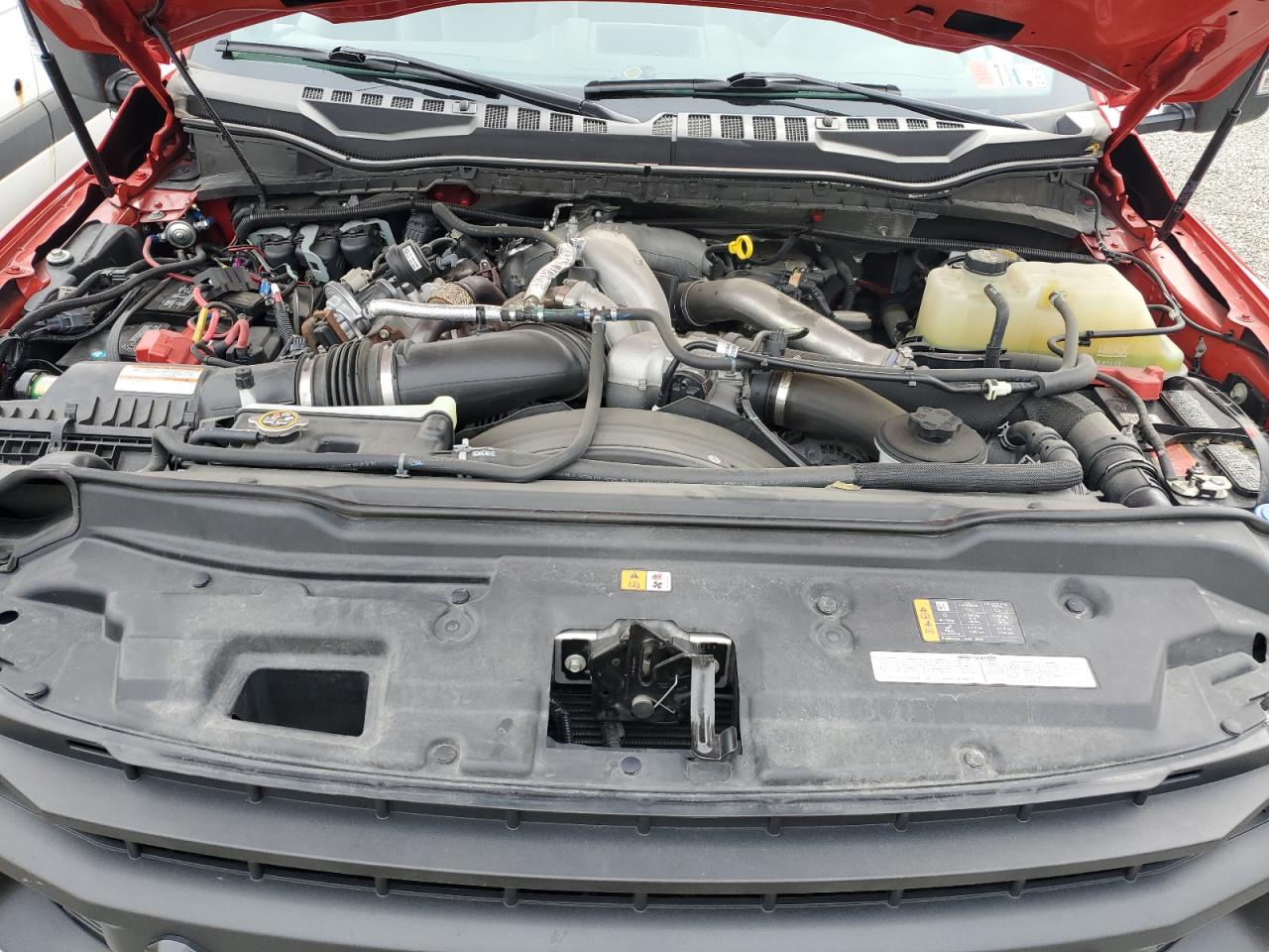 2020 Ford F550 Super Duty VIN: 1FDUF5HT2LDA08637 Lot: 84410845