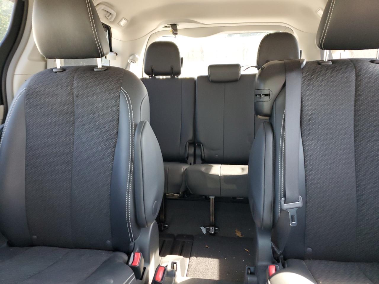 2013 Toyota Sienna Sport VIN: 5TDXK3DC4DS336638 Lot: 81347225